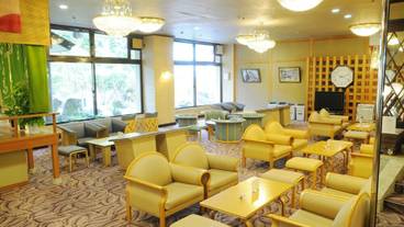 ロビーラウンジ / 4