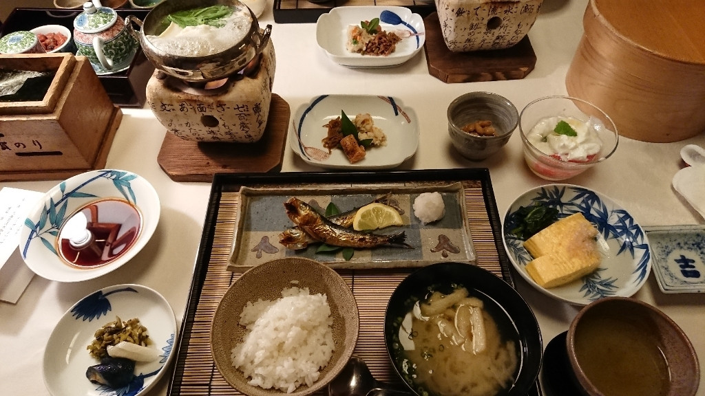 「懐石 宿 扇屋」 料理 111506482 朝食全景