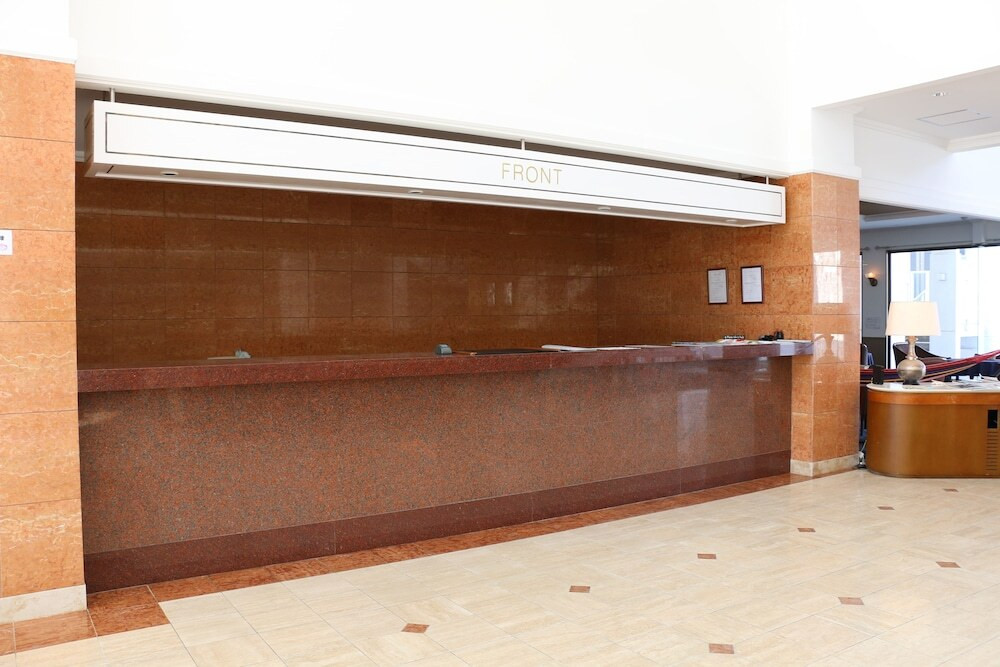 チェックイン / チェックアウト キオスク