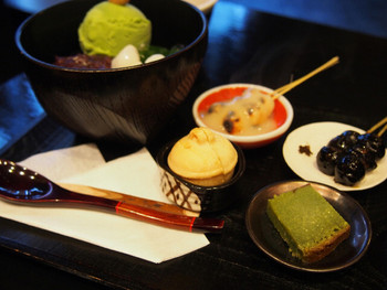「十文堂」料理 951073 抹茶パフェ