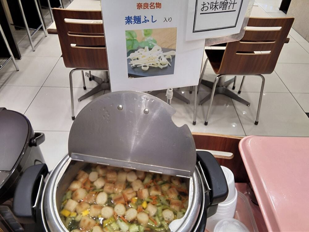 朝食