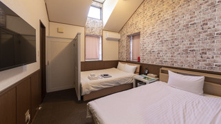 トリプルルーム 共有バスルーム