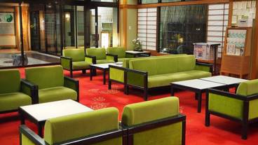 ロビー応接スペース / 4