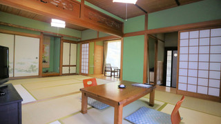 [由布岳] 由布岳一望の一軒家風客室 (6畳+6畳+縁側+専用庭) 禁煙