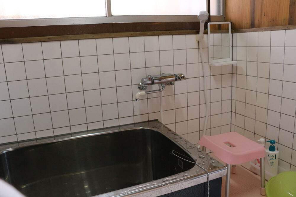 バスルームのシャワー