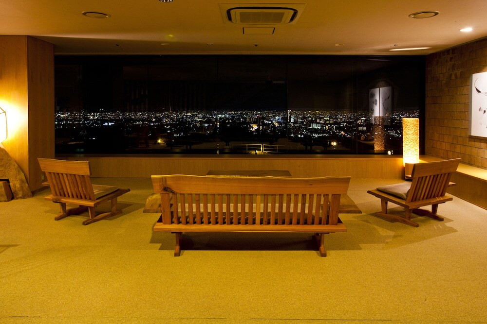 ロビー応接スペース