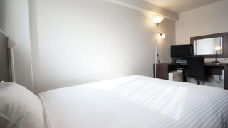 ダブルベッドルーム 喫煙(2名利用/15平米)