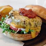 THE WAREHOUSE（ザウェアハウス）