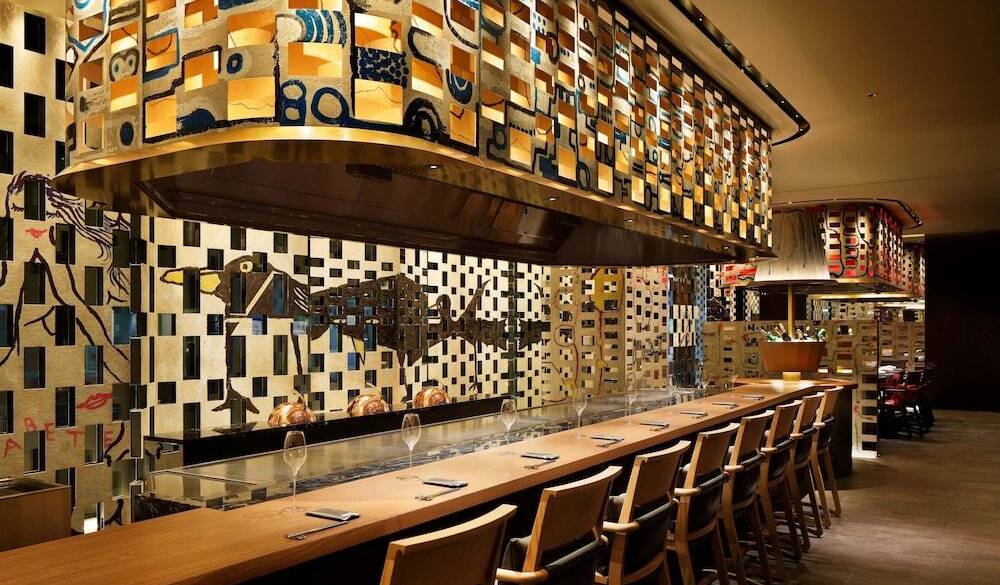 鉄板焼きにフレンチ
心躍るディナータイム / 5