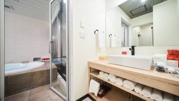 洗面台一例 / 17