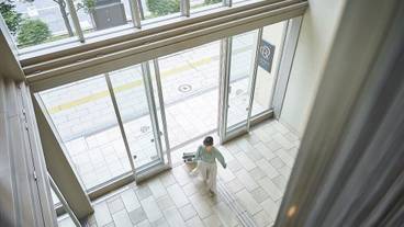 内部エントランス / 2