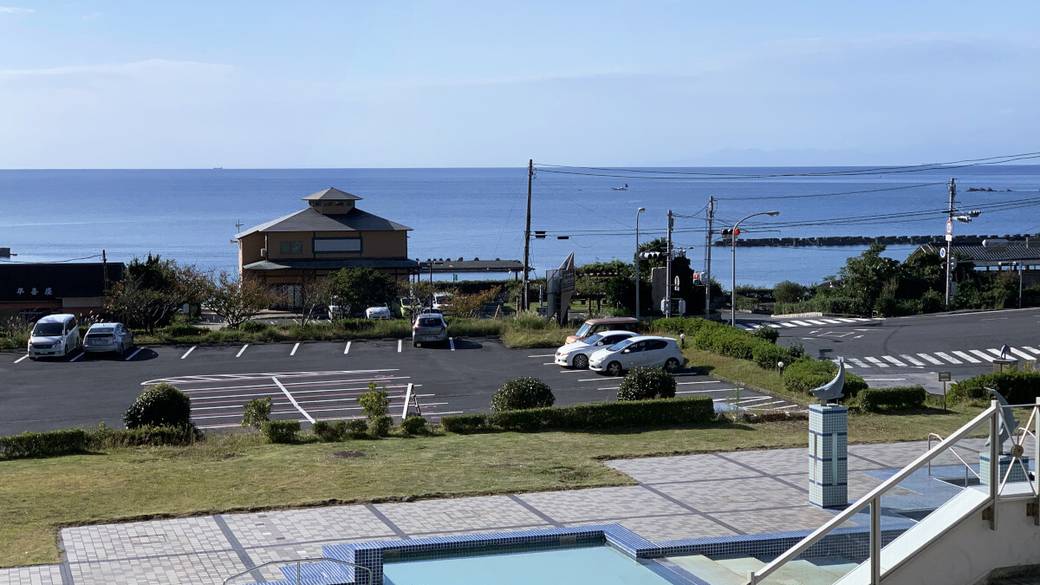 チェックアウトまで
部屋でのんびり / 2