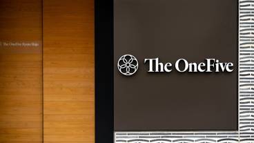 施設の入り口 / 19