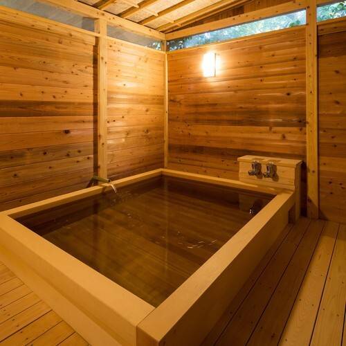 客室半露天風呂一例 / 2