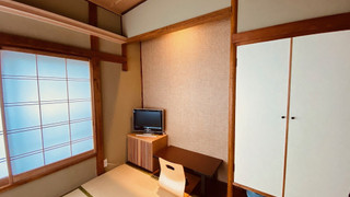 和室 ツインルーム 共用バスルーム 禁煙