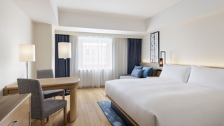 ルーム キングベッド 1 台ソファーベッド付き