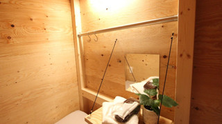 男女共用ドミトリー内 2段ベッド1台