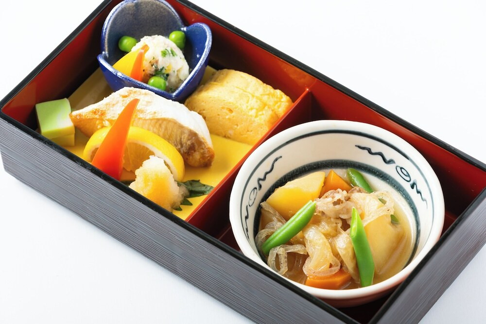 朝食の箱膳一例①