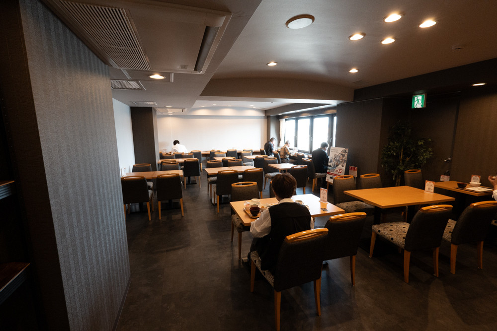 朝食会場