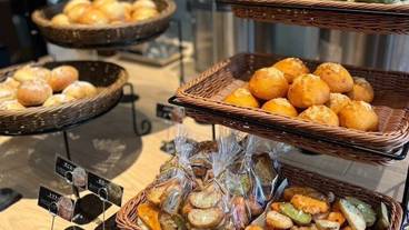 ロビーラウンジ / 17