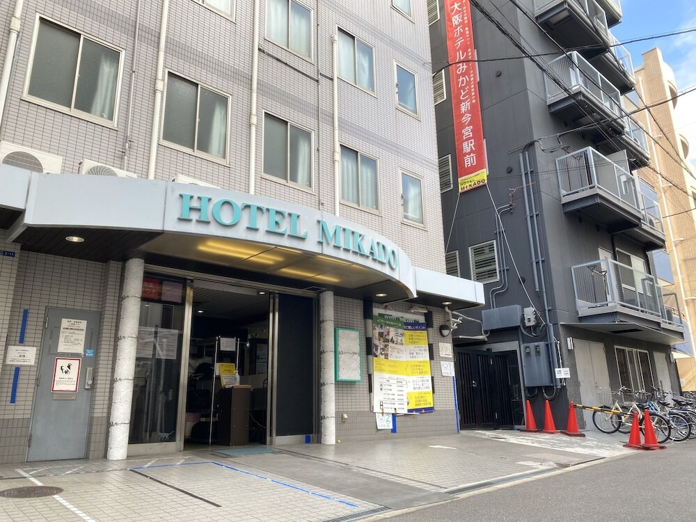 施設の正面