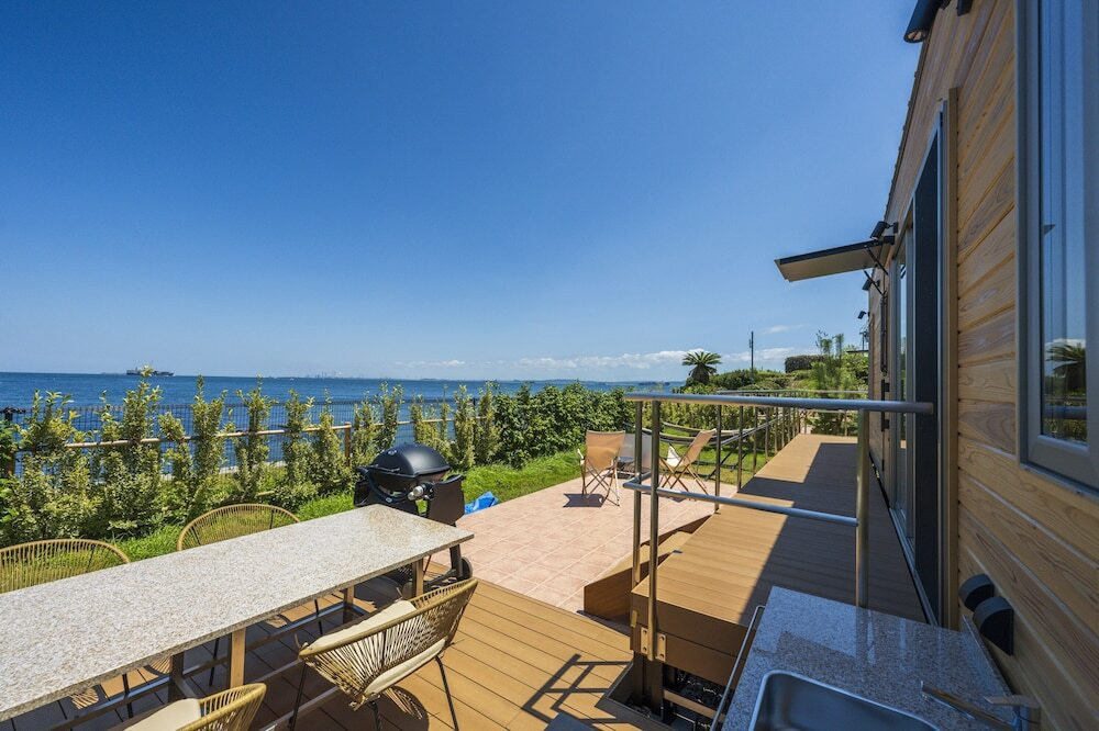 グランピング棟 バルコニー