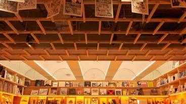 内部エントランス / 2