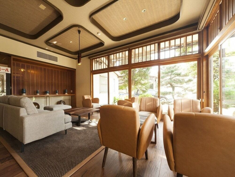 ロビーラウンジ