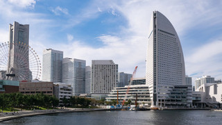 クラシック ルーム キングベッド 1 台 (Minatomirai View)