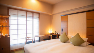 スタンダードダブル禁煙 (160cmベッド、デスクなし)