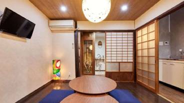 客室内のダイニングエリア / 8