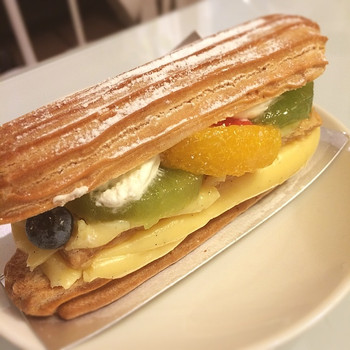 「ドルチェフェリーチェ GRANSTA店」 料理 40647212 エクレール フルール