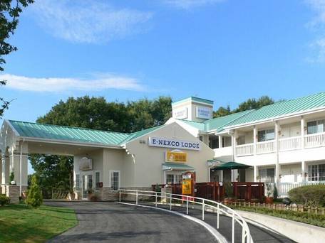 ファミリーロッジ旅籠屋・佐野SA店（EーNEXCO LODGE 佐野SA店） / 1