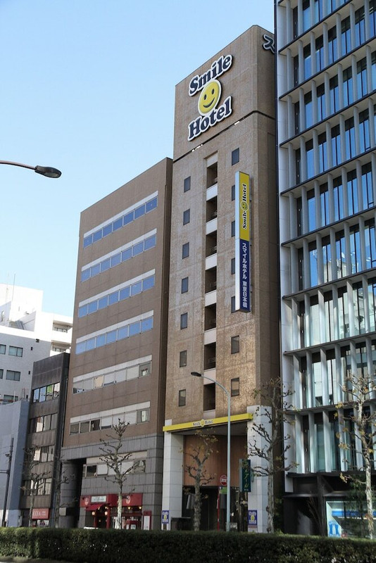 施設の正面