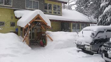 施設の入り口 / 3