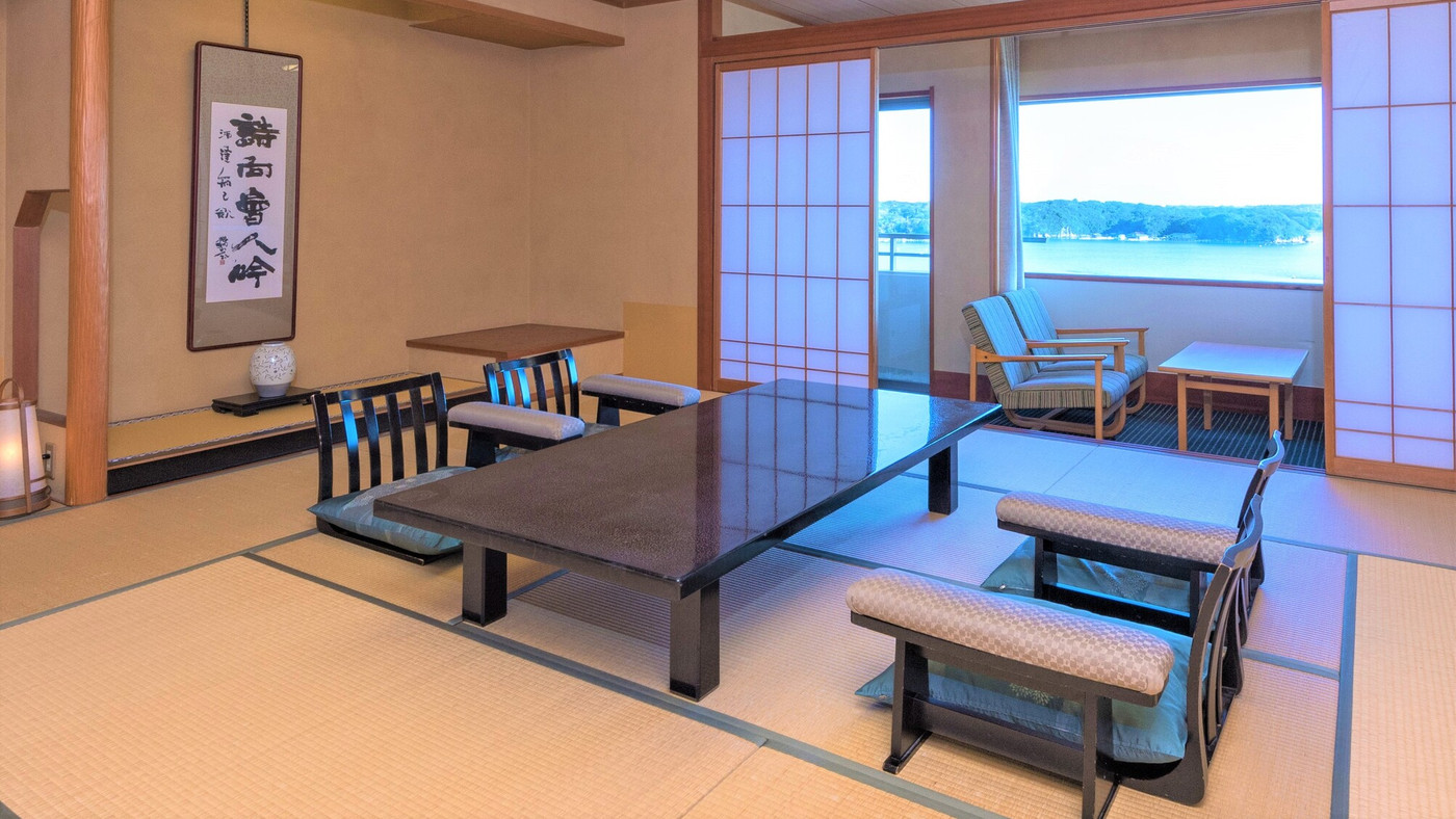 和の雰囲気に包まれてほっとひと息3723684