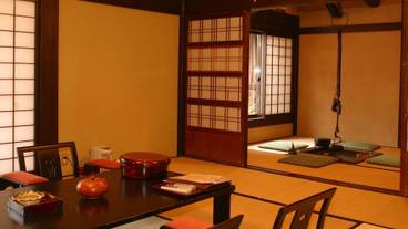 囲炉裏付客室　 「桐の家」 / 2