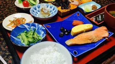 食事・飲み物 / 10