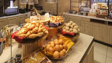 朝食ビュッフェ / 17