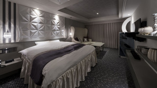 [禁煙] フレンチゴシック/デラックスダブル キングベッド 1 台