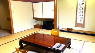 Japanese-Style Deluxe Room (with Toilet), Check in until 18:00
