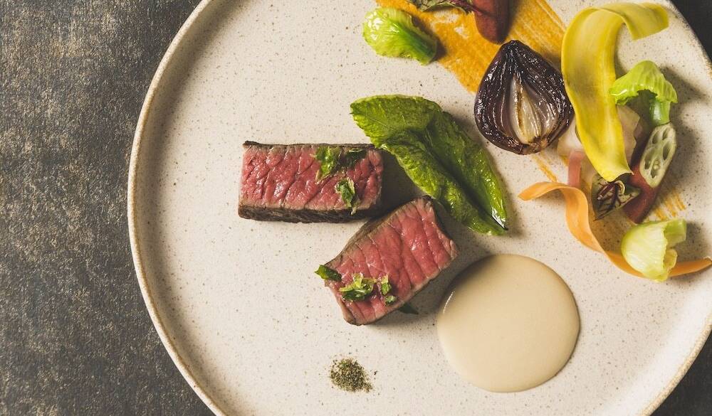 館内レストランで
優雅にフレンチディナー / 1
