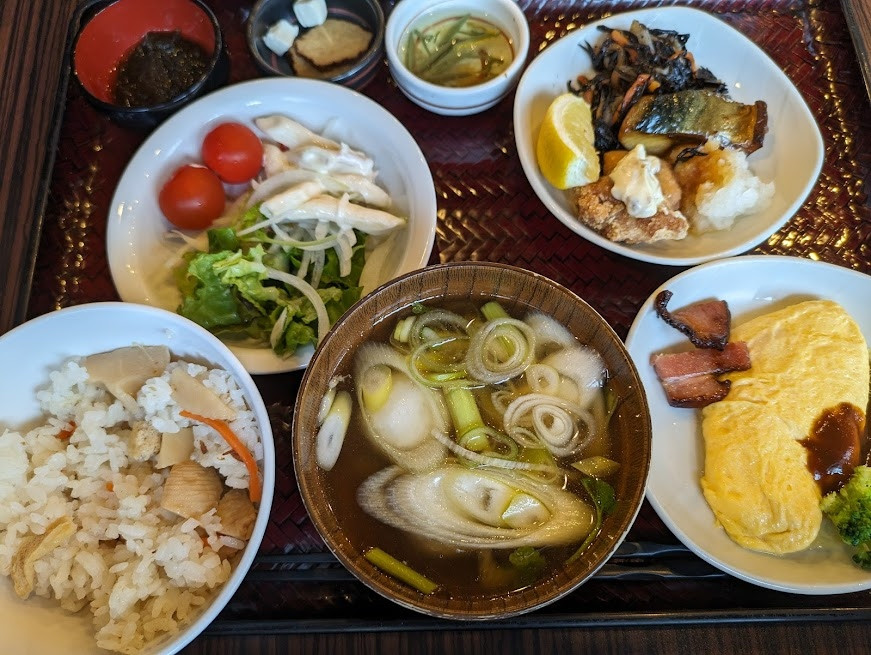 朝食