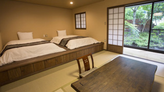 和洋室15畳 共用バスルーム (禁煙)