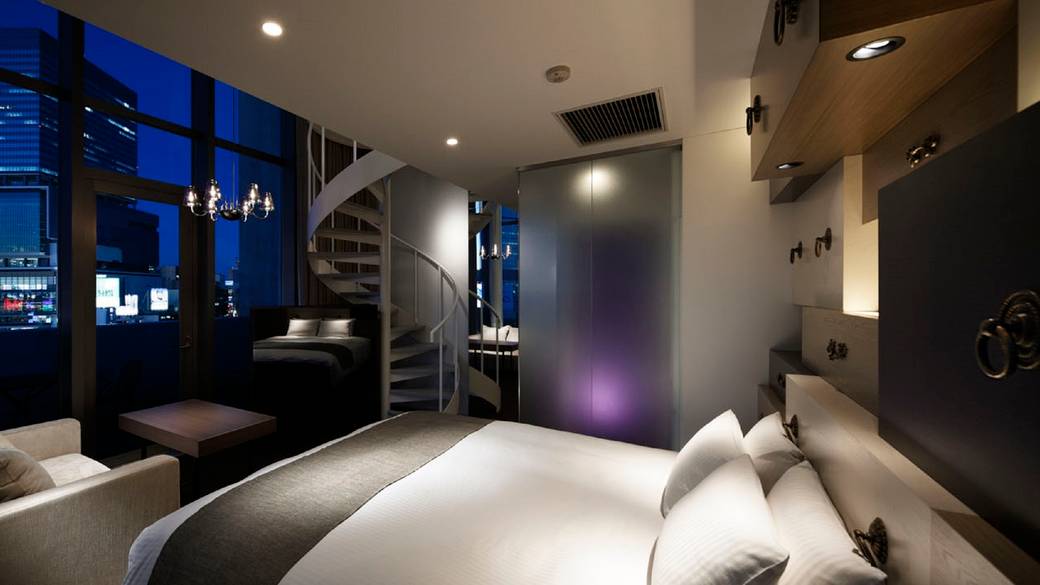 ペントハウススイート / 2