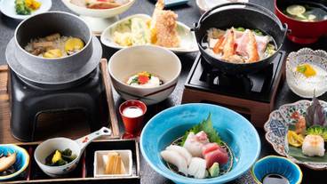 食事・飲み物 / 3