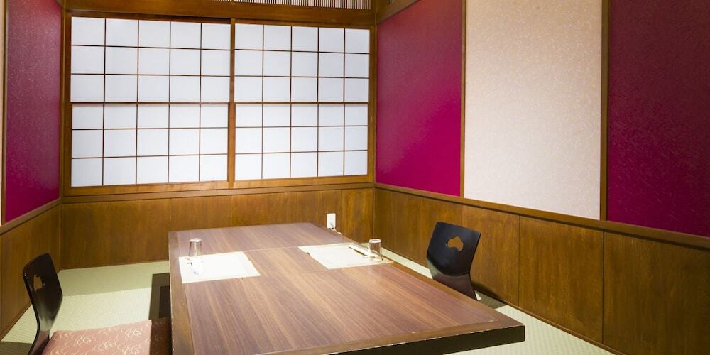 旅館のお食事処