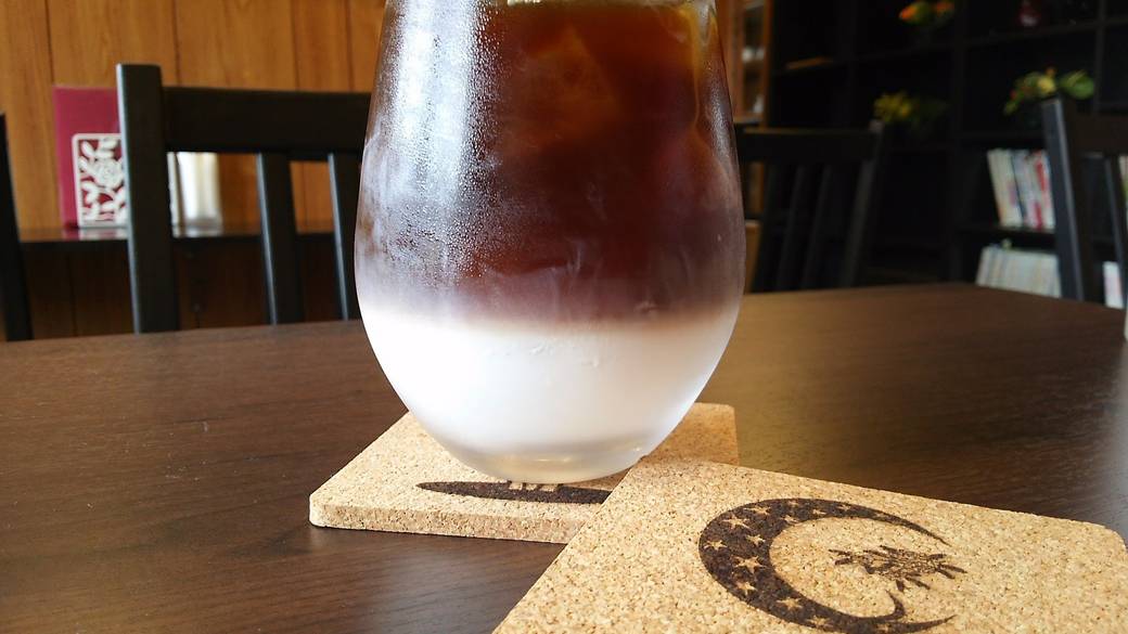 カフェ「花栞」で
映えスイーツ三昧 / 5