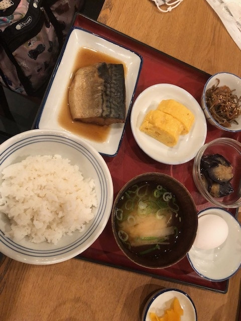 サバの煮つけ定食。