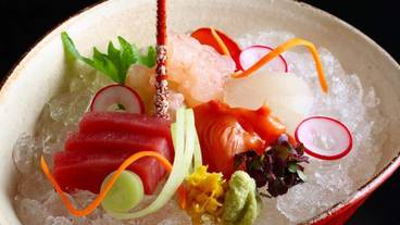 旅館のお食事処 / 11